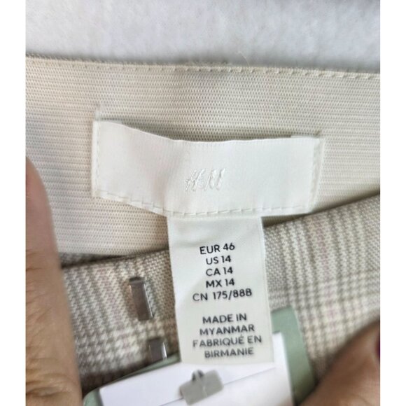 H&M Ankle-Length Plaid Slacks Size 14 Beige Checkered Preppy Academia New - Picture 4 of 10